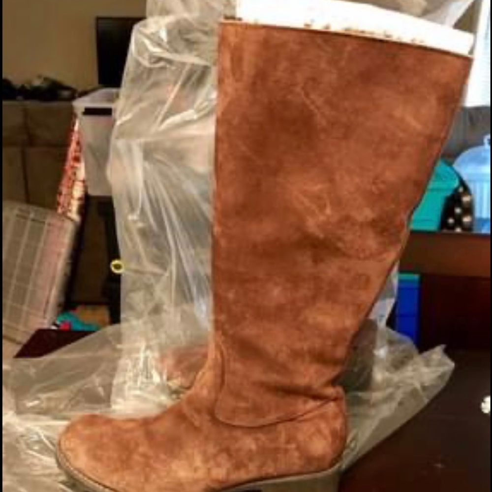 Ugg Brown Suede Tall Boots. Worn twice, excellent condition